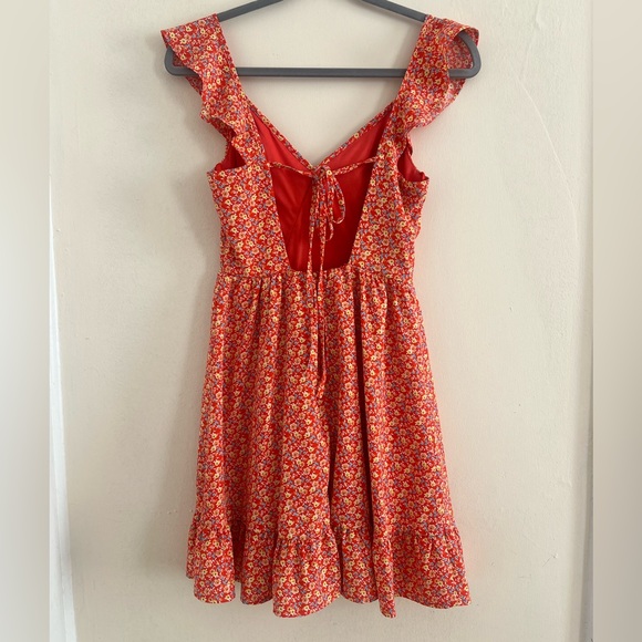 Cute open back floral summer dress - Picture 2 of 6